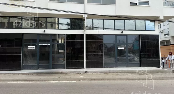 Poslovni prostor | 4zida