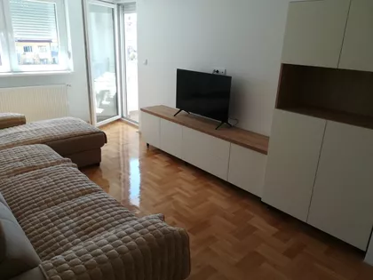 Cara Dušana | 4zida.rs