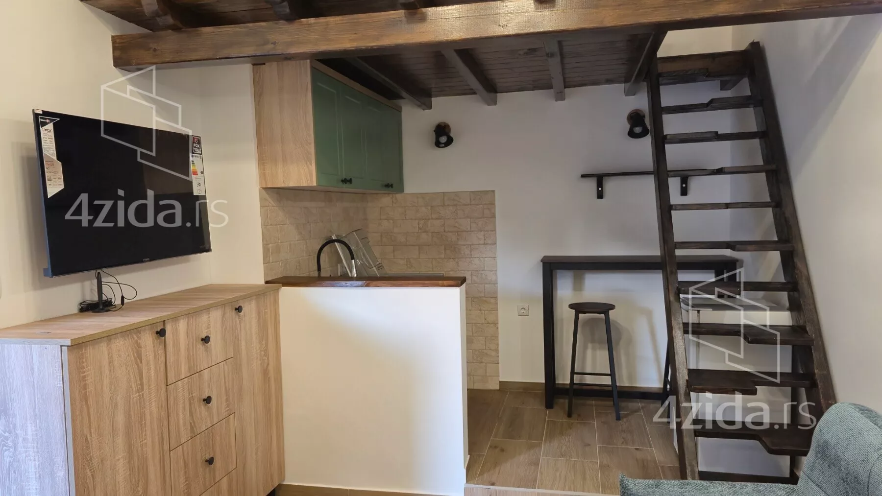 Jednoiposoban stan | 4zida