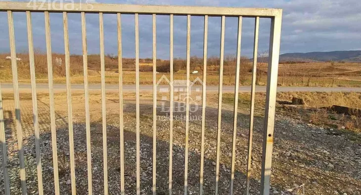 Poslovna zgrada | 4zida