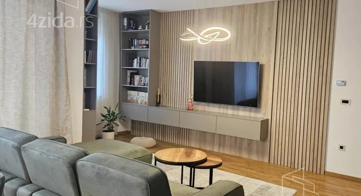 Četvoroiposoban stan | 4zida