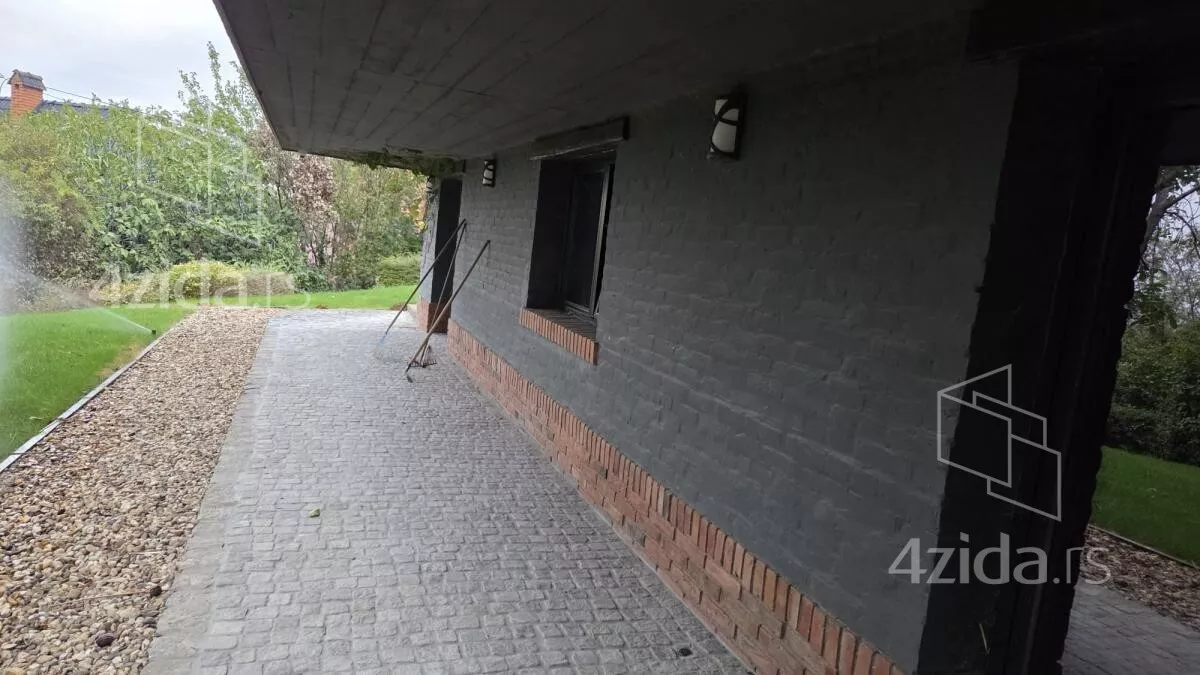 Kuća | 4zida