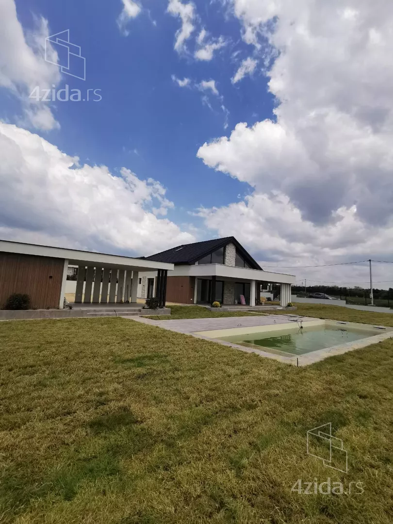 Kuća | 4zida