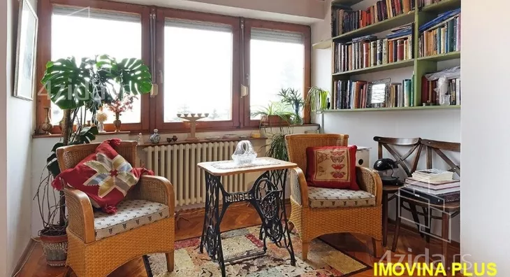 Šestosoban stan | 4zida