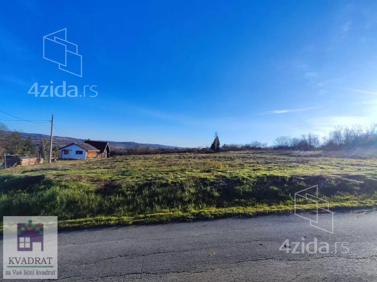 Plac | 4zida