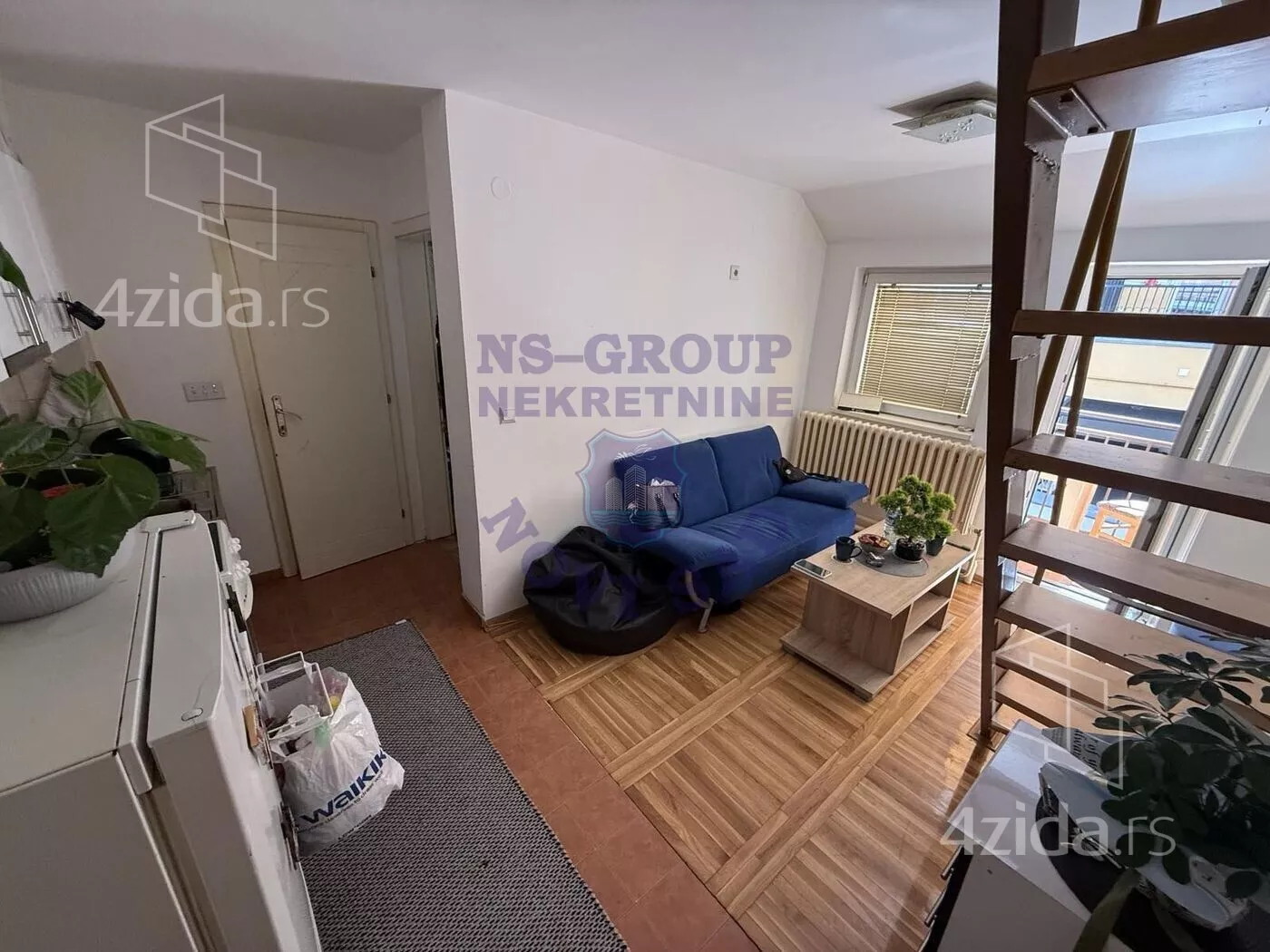 Troiposoban stan | 4zida