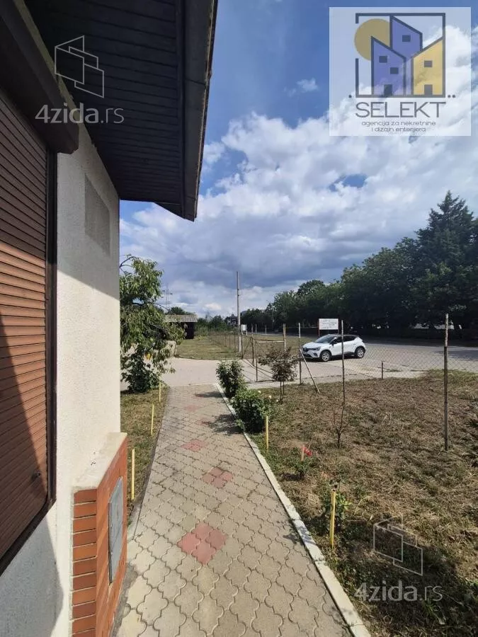 Poslovni prostor | 4zida