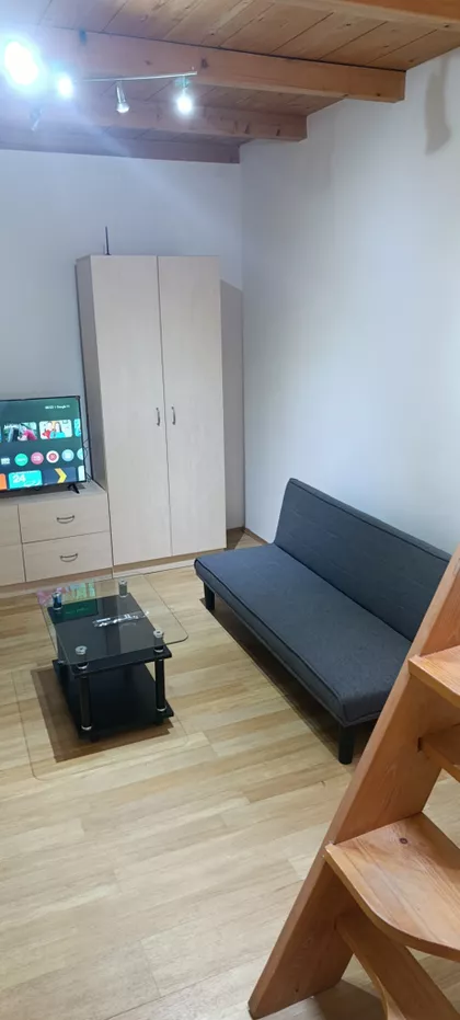 Šandora Petefia 34A | 4zida.rs