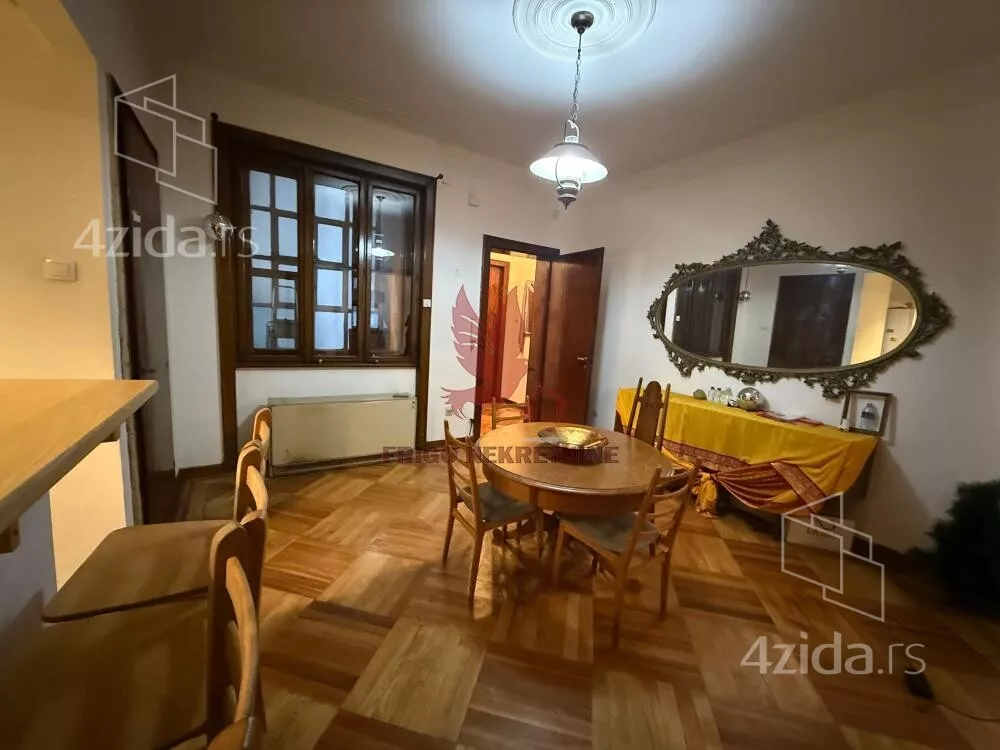 Četvoroiposoban stan | 4zida