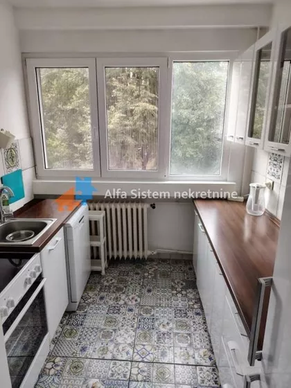 Autokomanda | 4zida.rs