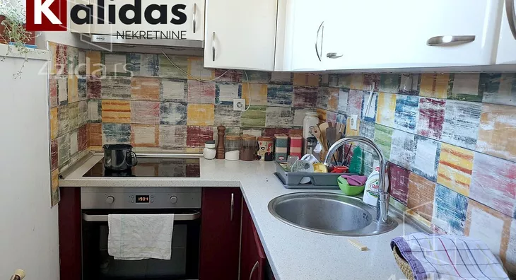 Petosoban stan | 4zida