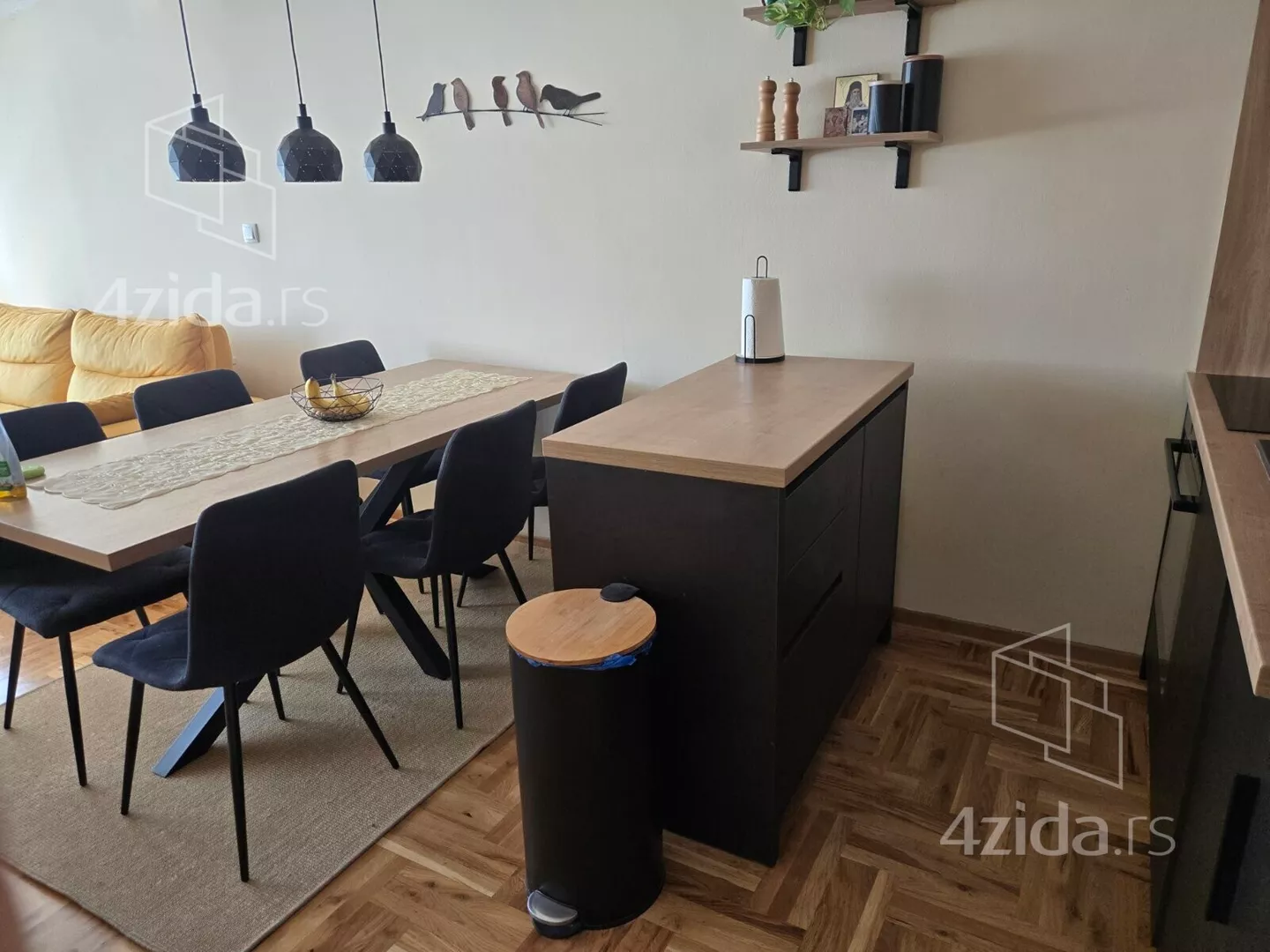 Troiposoban stan | 4zida