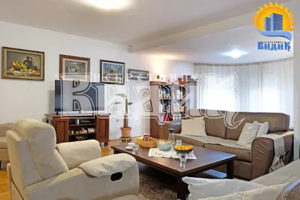 Vuka Karadžića | 4zida.rs