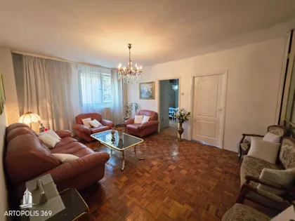 Studentska | 4zida.rs