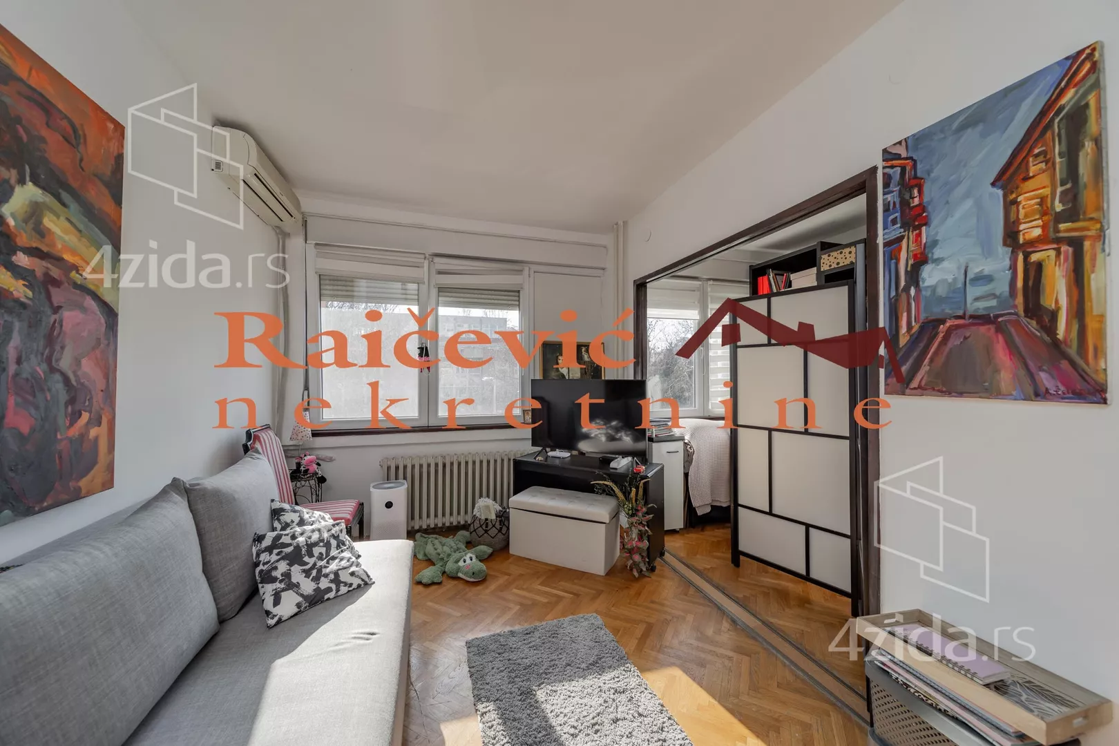 Troiposoban stan | 4zida