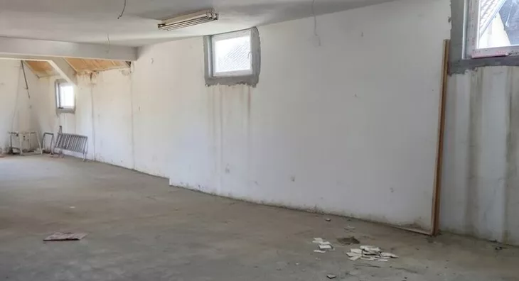 Poslovna zgrada | 4zida