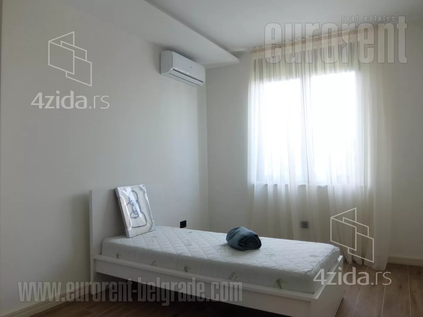 Petosoban stan | 4zida