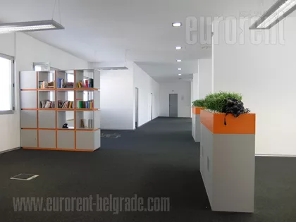 KNEZ MIHAILOVA | 4zida.rs