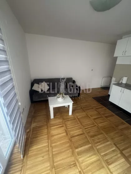 Kneževačka | 4zida.rs