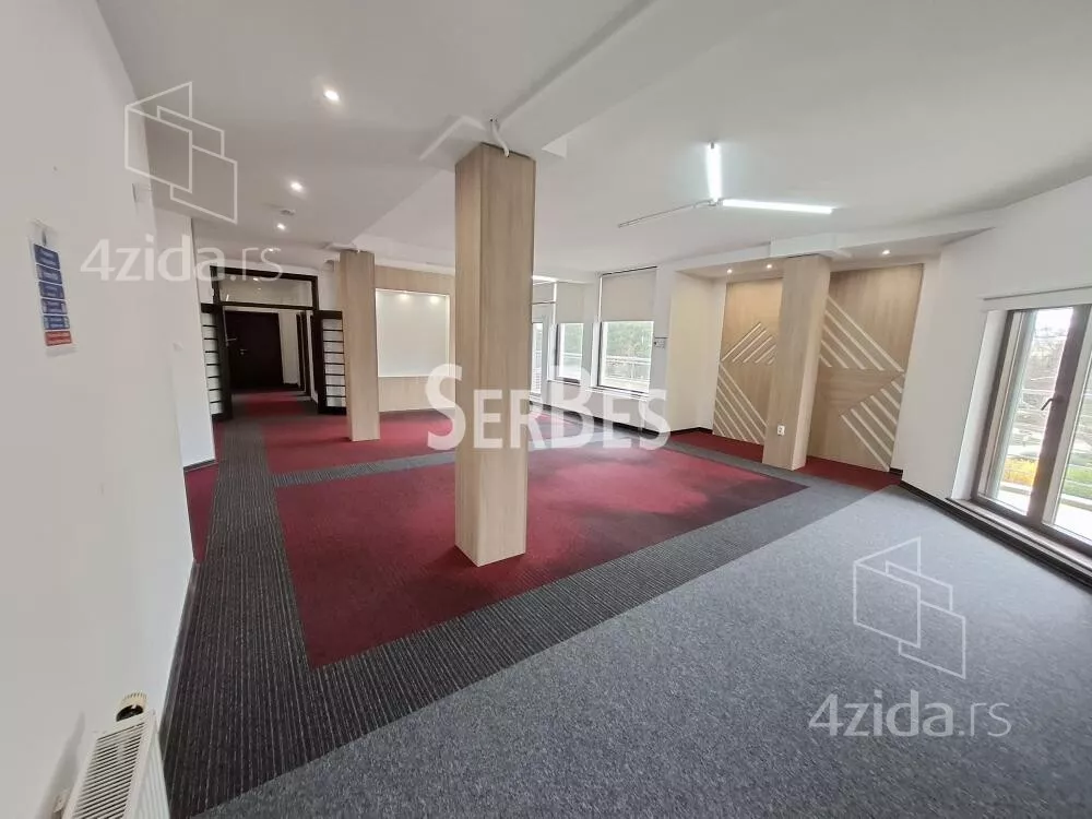 Poslovni prostor | 4zida