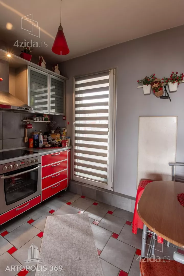 Četvorosoban stan | 4zida