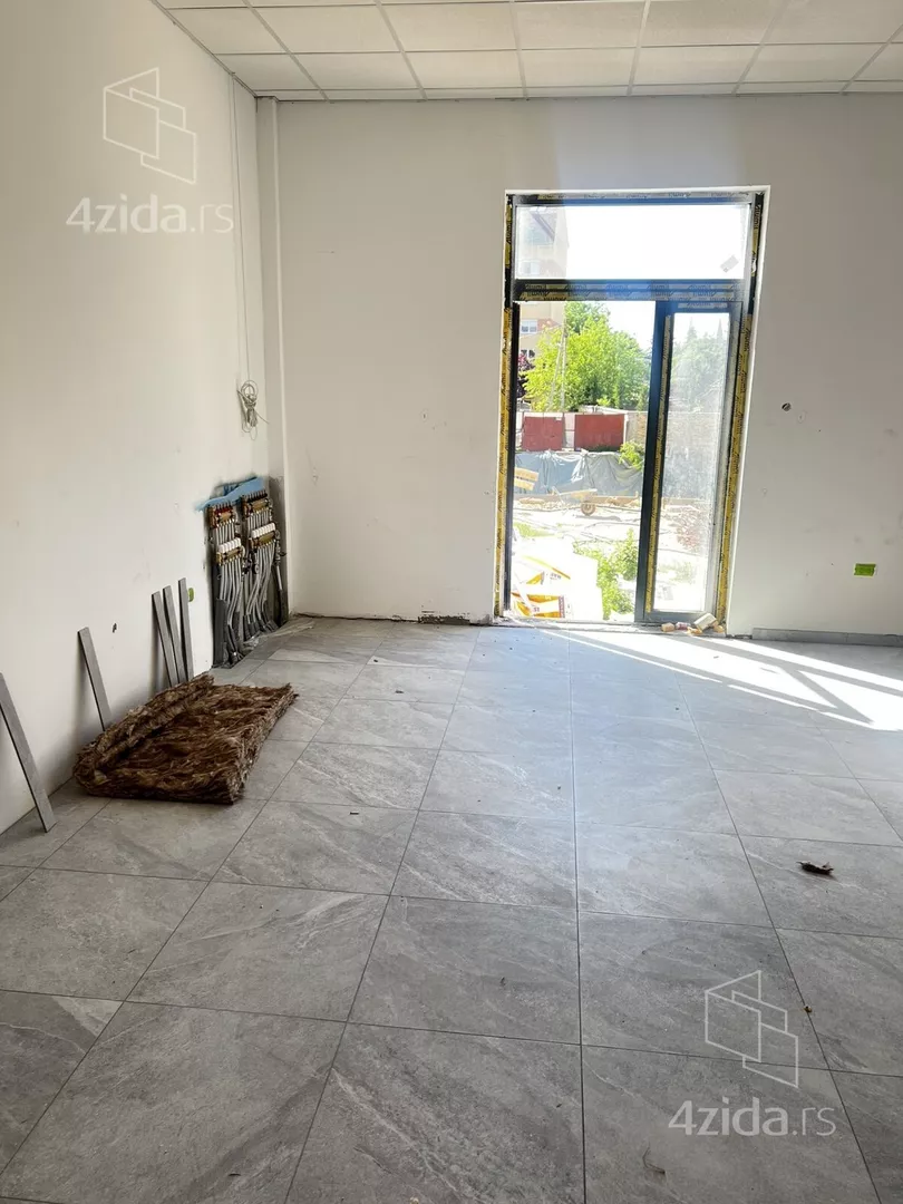 Poslovni prostor | 4zida