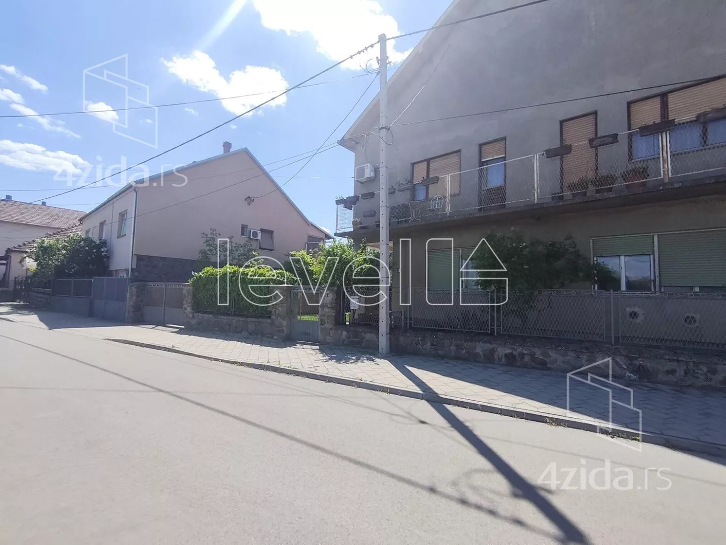 Troiposoban stan | 4zida