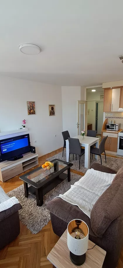 Jovana Ristića | 4zida.rs