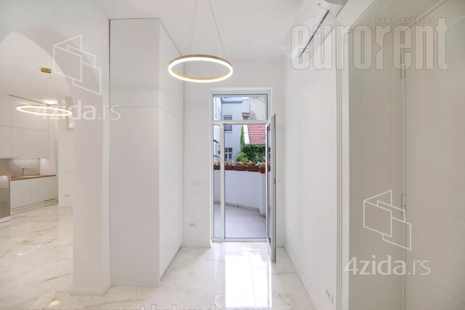 Petosoban stan | 4zida