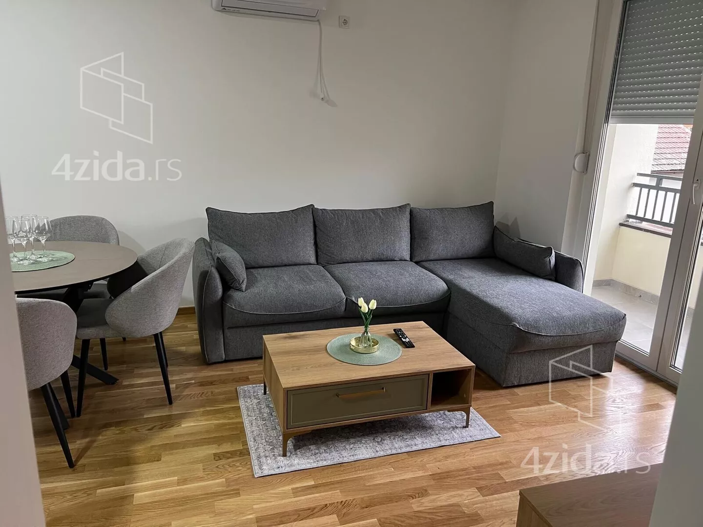 Jednoiposoban stan | 4zida