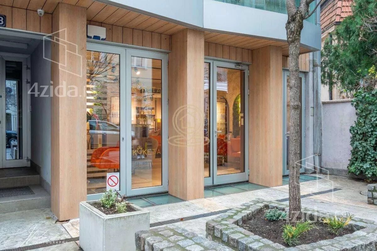 Lokal | 4zida