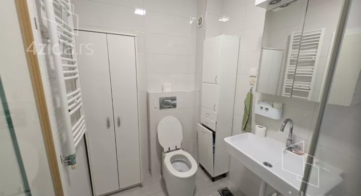 Šestosoban stan | 4zida