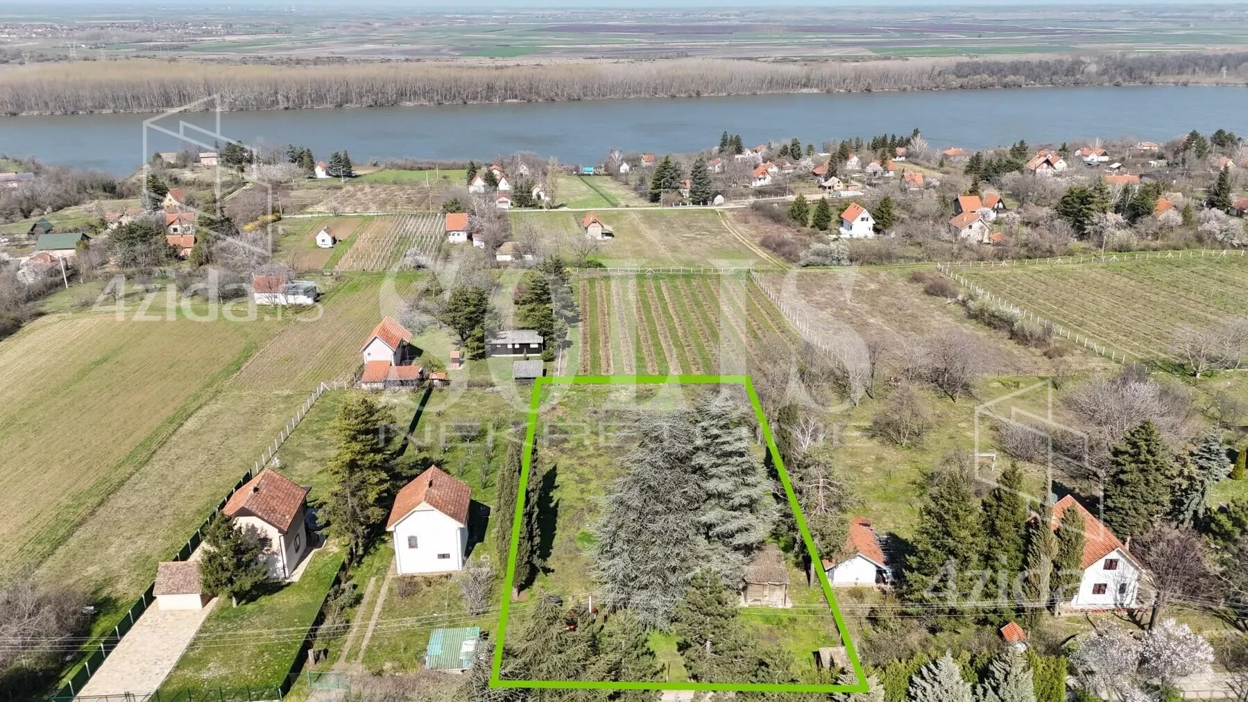 Građevinsko zemljište | 4zida