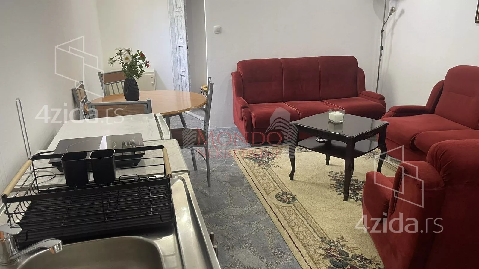 Jednoiposoban stan | 4zida