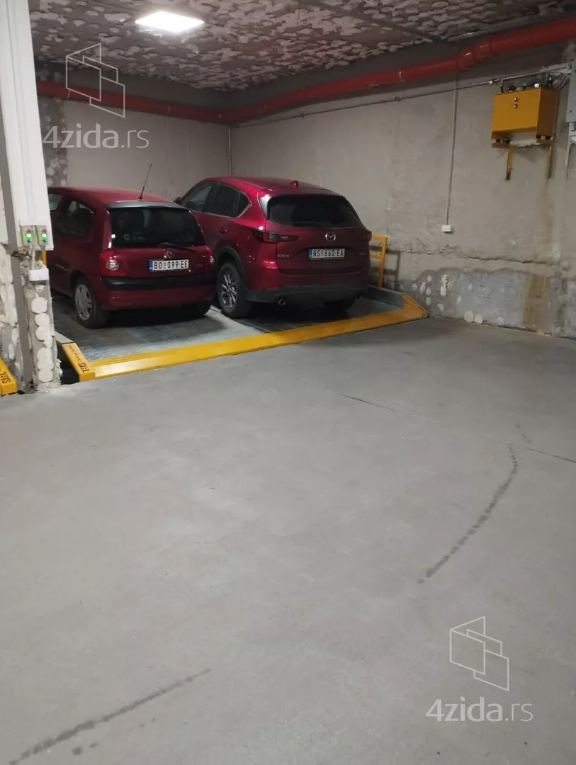Parking | 4zida