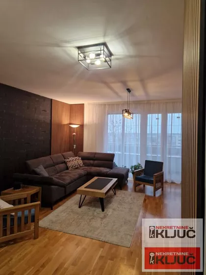 Petrovaradin | 4zida.rs