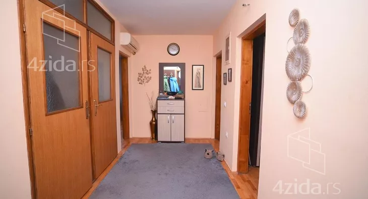 3-etažna kuća | 4zida