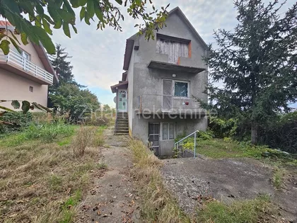 Stari Banovci | 4zida.rs