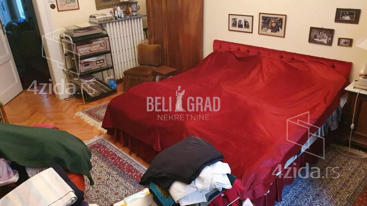 Četvoroiposoban stan | 4zida