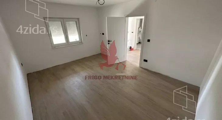 Četvoroiposoban stan | 4zida