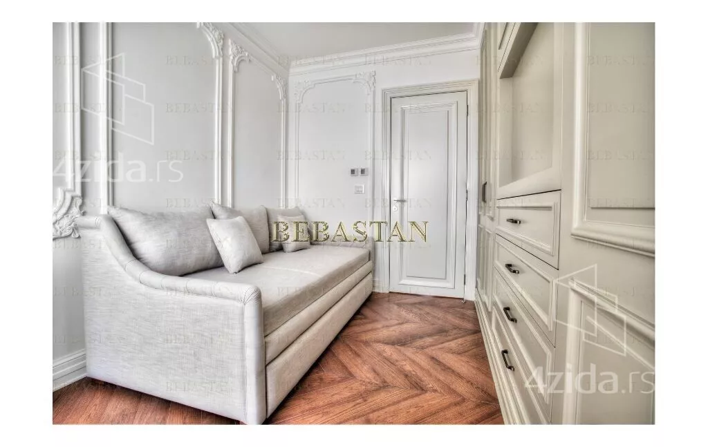 Petosoban stan | 4zida