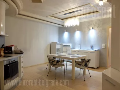 KNEZ MIHAILOVA | 4zida.rs