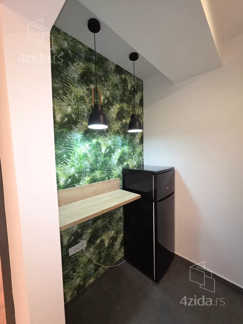 Četvoroiposoban stan | 4zida