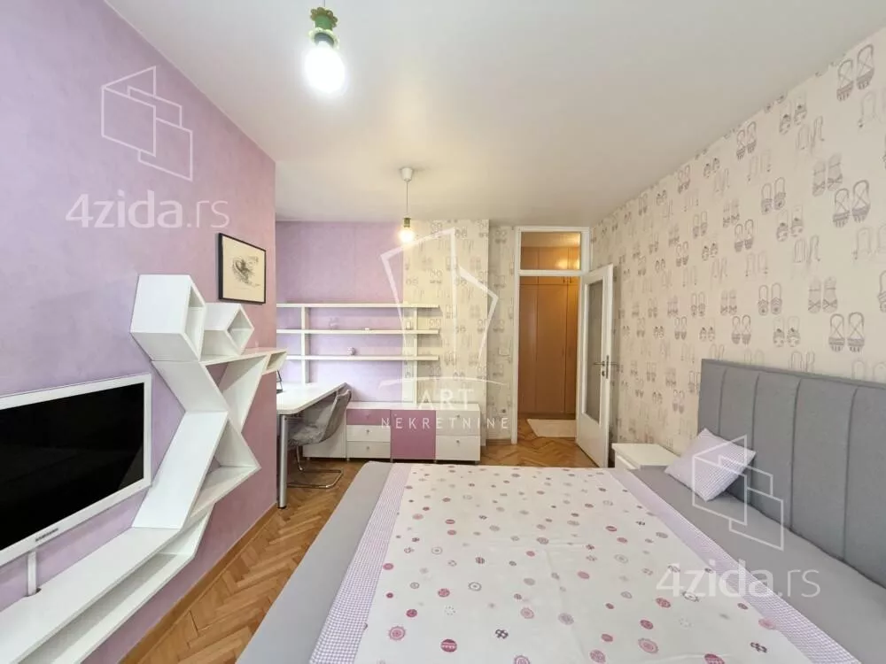 Troiposoban stan | 4zida