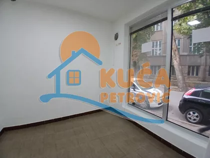 Trg Pavla Stojkovića | 4zida.rs