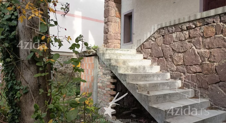 4-etažna kuća | 4zida