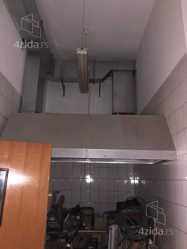 Lokal | 4zida