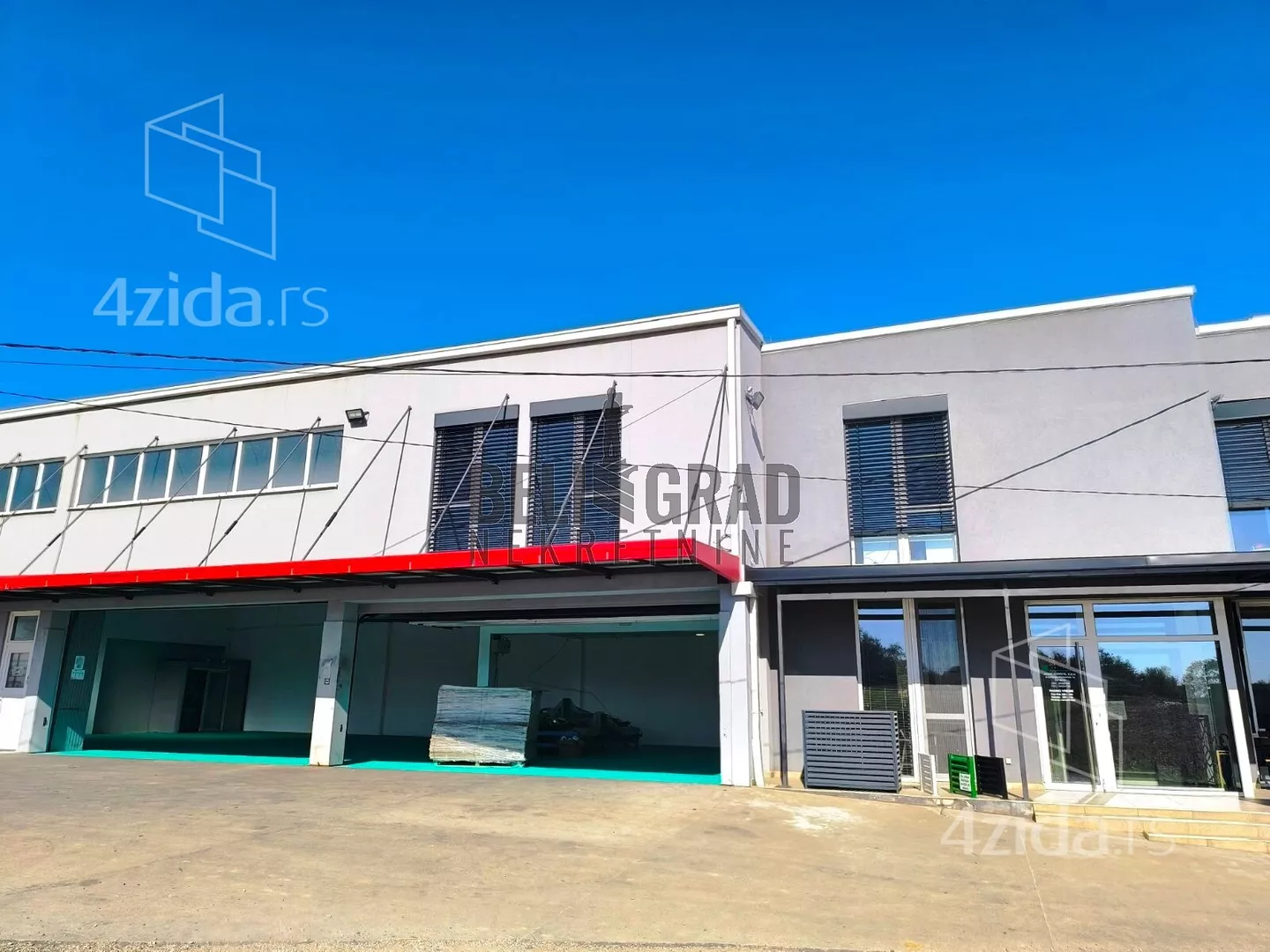 Poslovna zgrada | 4zida