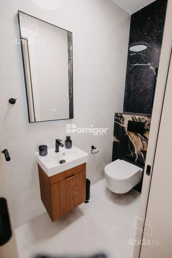 Petosoban stan | 4zida