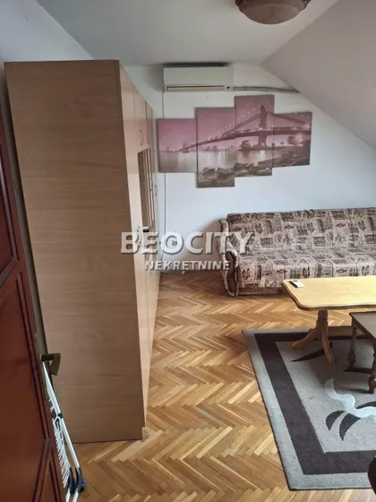 Šumadijska | 4zida.rs